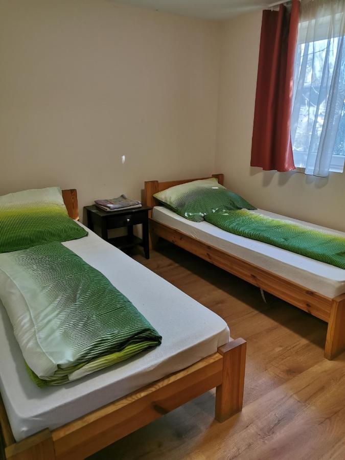 Strand Motel, Vigado Csarda Dombrad Экстерьер фото